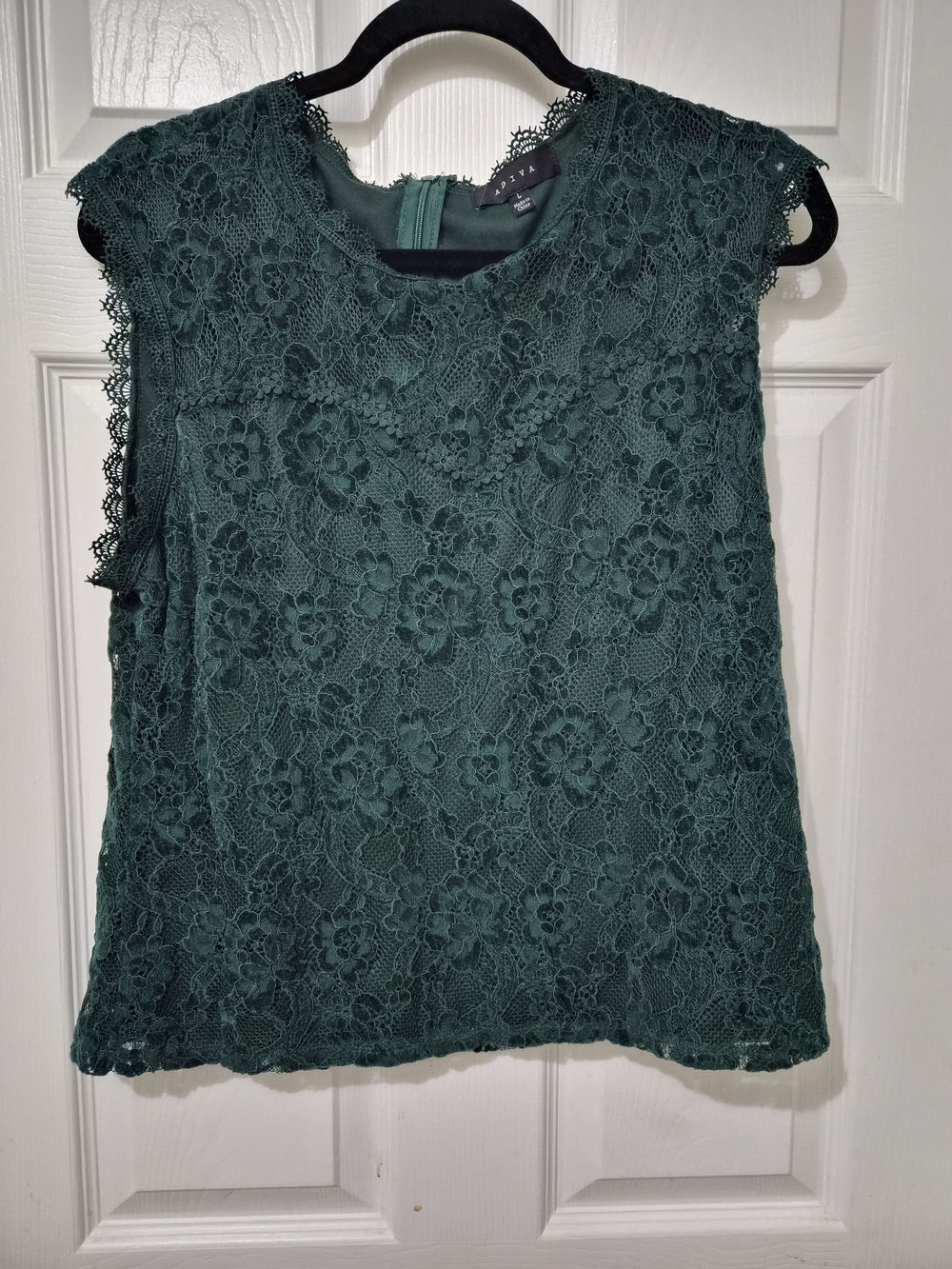 Ava & Viv Green Lace Sleeveless Top